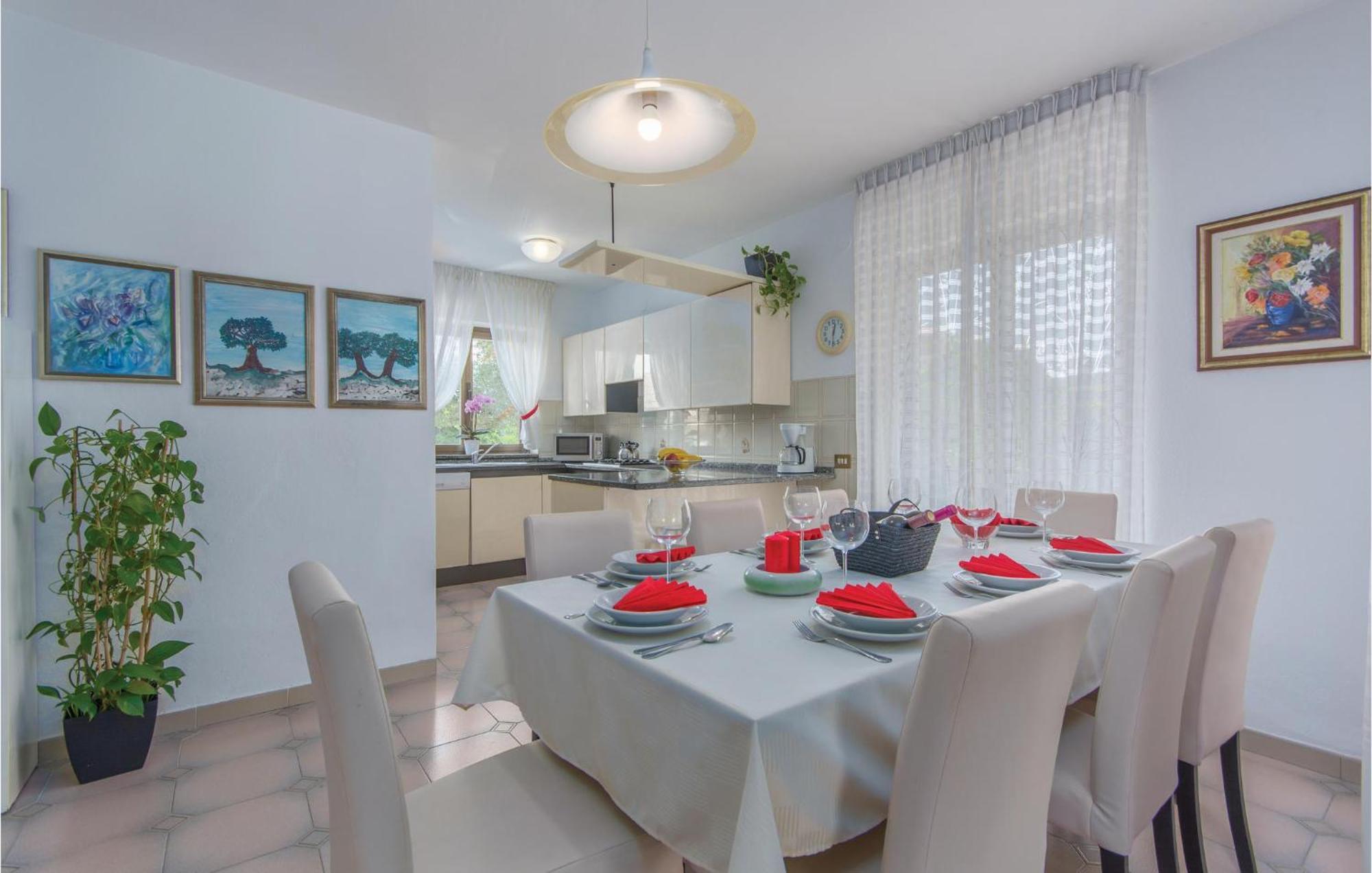 Stunning Home In Umag With House A Panoramic View