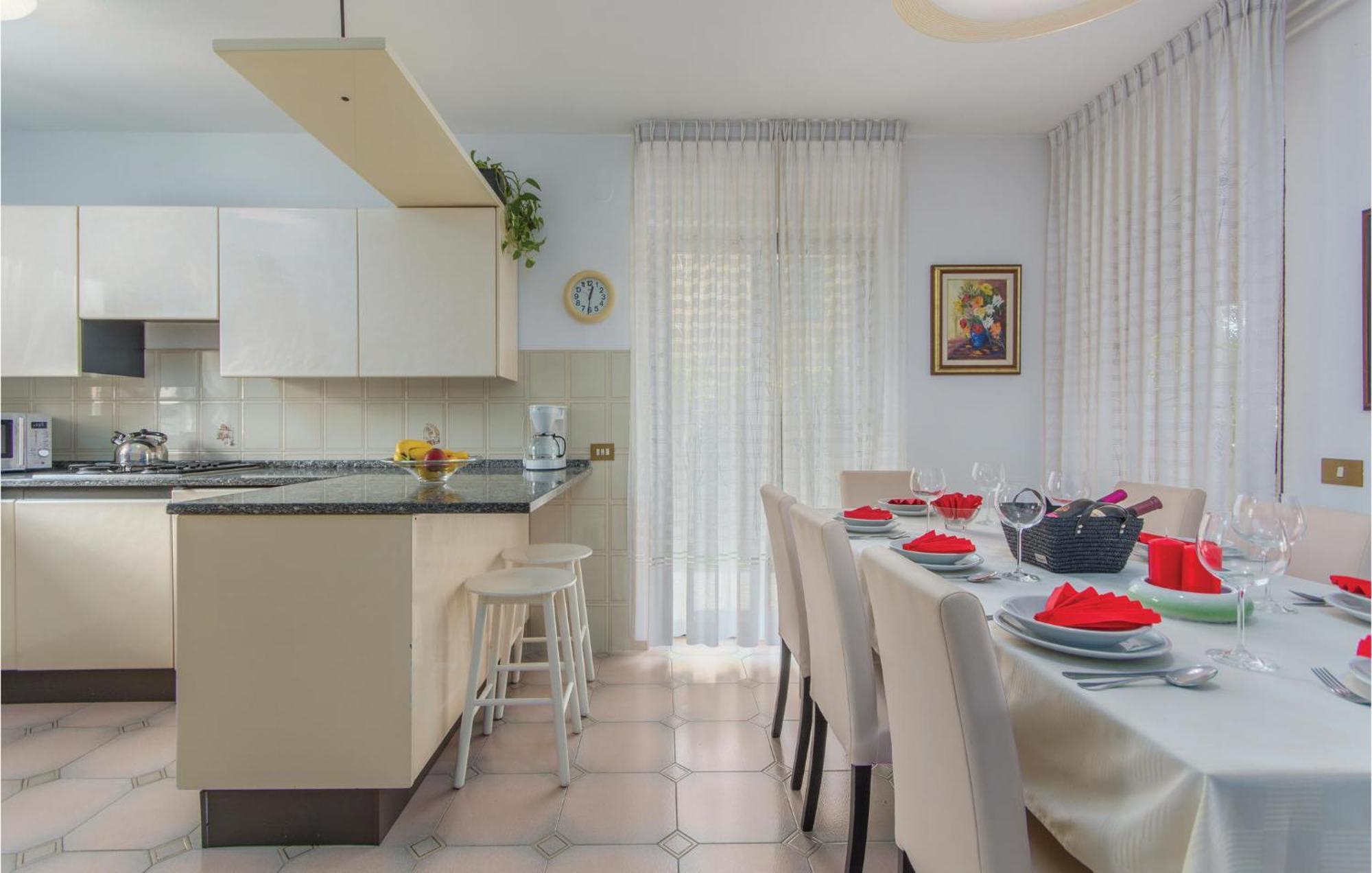 Stunning Home In Umag With House A Panoramic View Ferienhaus