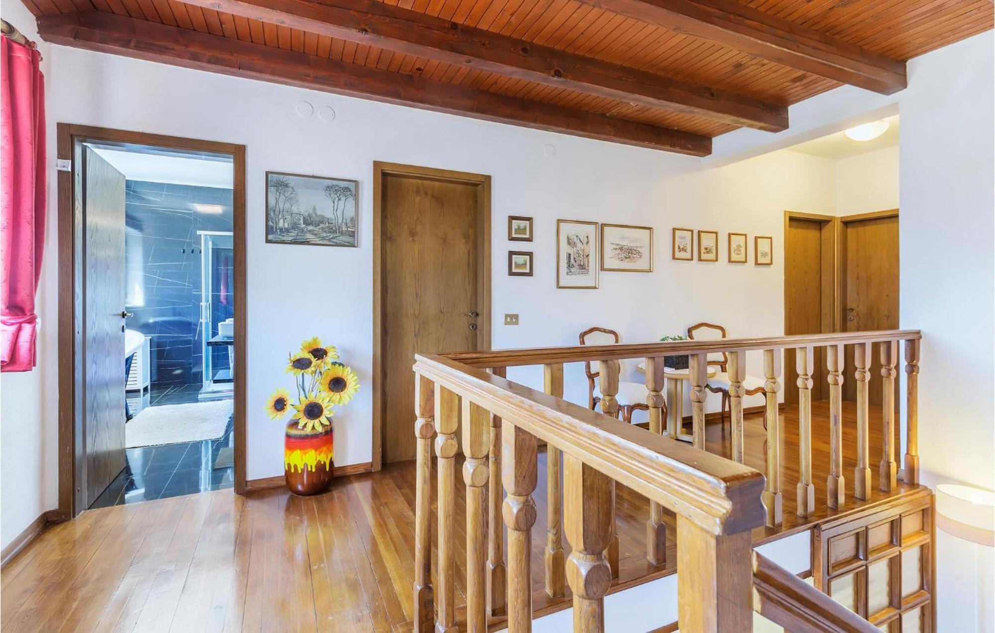 Stunning Home In Umag With House A Panoramic View * Umag